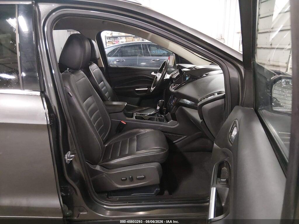 1FMCU9J90HUB22098 2017 FORD ESCAPE photo no. 5