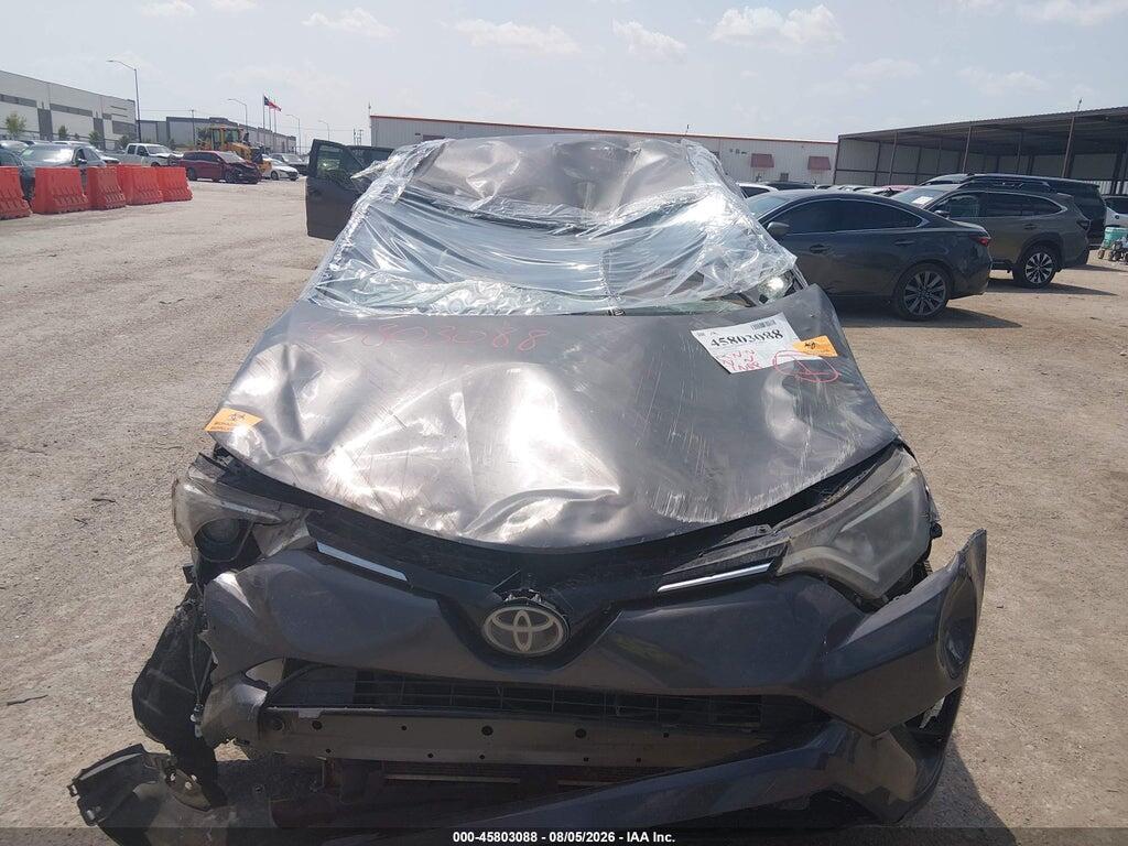 JTMZFREV7HJ718018 2017 TOYOTA RAV4 photo no. 11