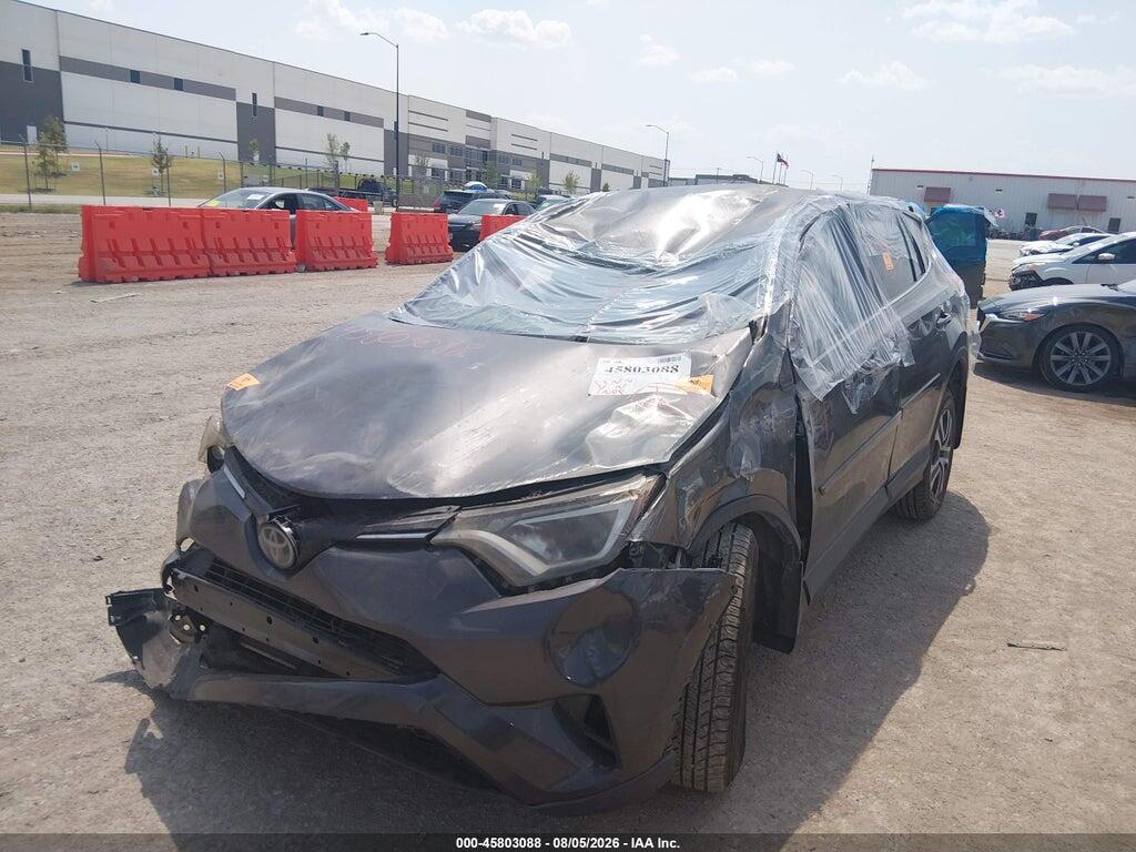 JTMZFREV7HJ718018 2017 TOYOTA RAV4 photo no. 2
