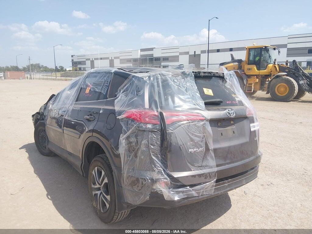 JTMZFREV7HJ718018 2017 TOYOTA RAV4 photo no. 3