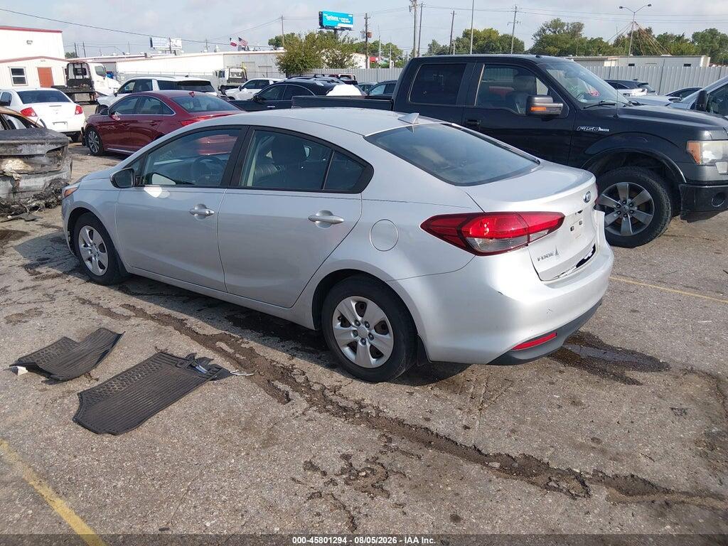 3KPFK4A74HE160120 2017 KIA FORTE photo no. 3