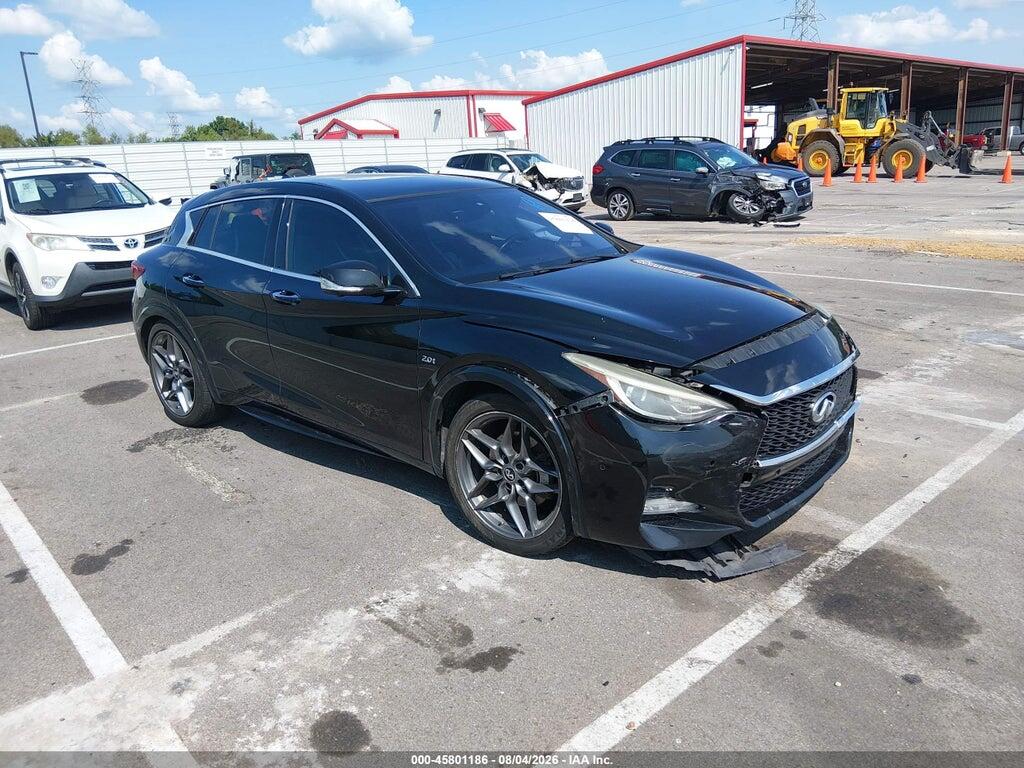 SJKCH5CP3HA024758 2017 INFINITI QX30 photo no. 1