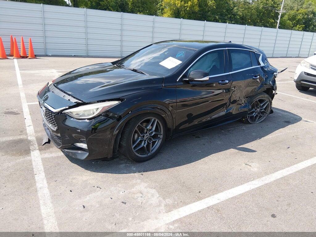 SJKCH5CP3HA024758 2017 INFINITI QX30 photo no. 2