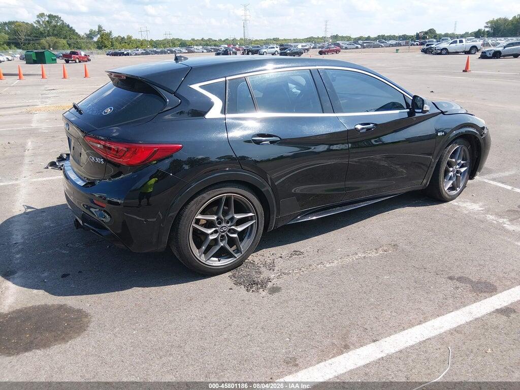 SJKCH5CP3HA024758 2017 INFINITI QX30 photo no. 4