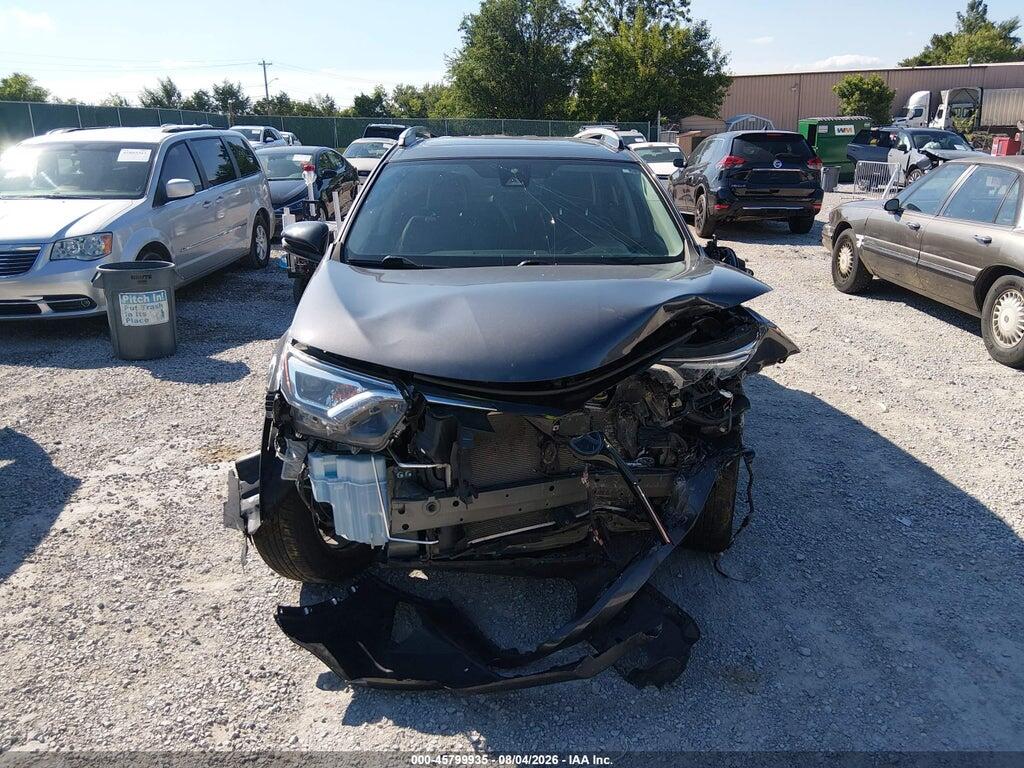 2T3YFREV0HW395427 2017 TOYOTA RAV4 photo no. 12