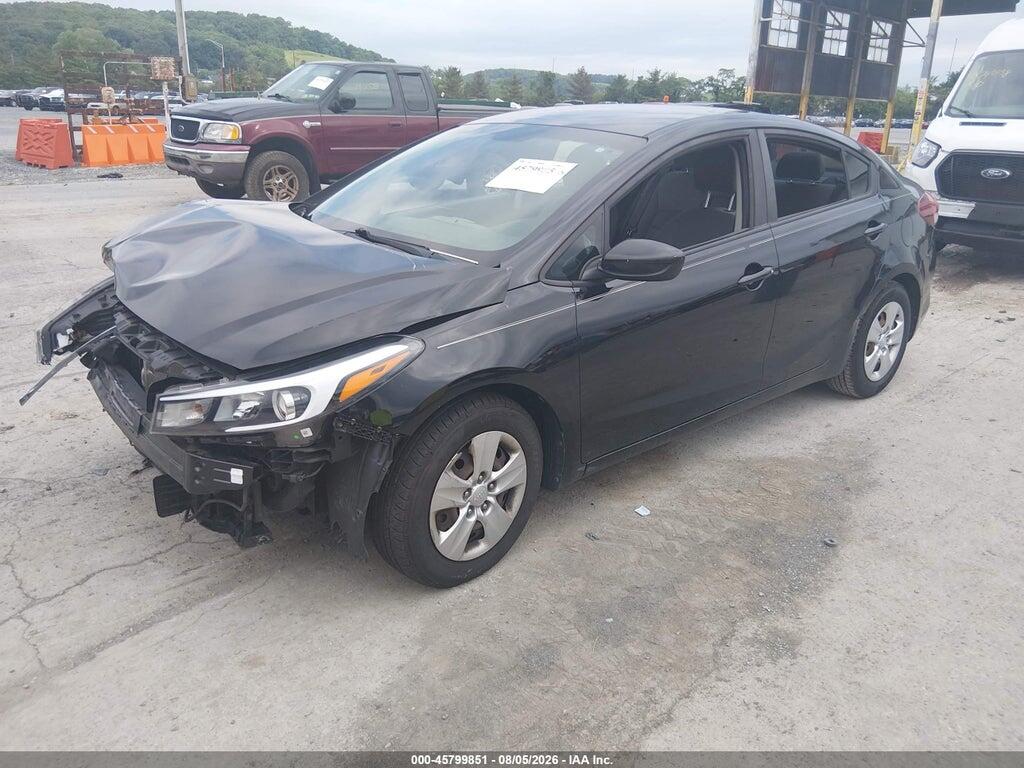3KPFL4A74HE161202 2017 KIA FORTE photo no. 2