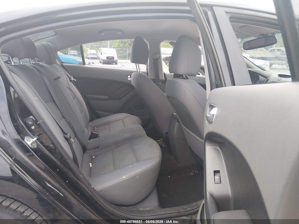 3KPFL4A74HE161202 2017 KIA FORTE photo no. 8