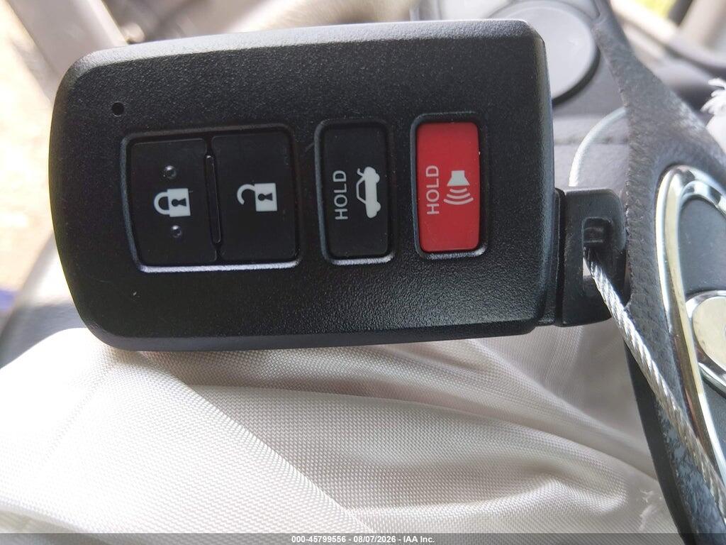 2T1BURHEXHC806267 2017 TOYOTA COROLLA photo no. 11