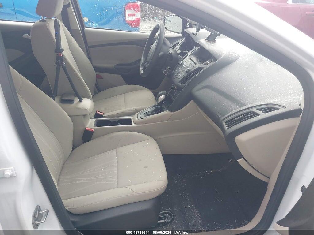 1FADP3K29HL335447 2017 FORD FOCUS photo no. 5