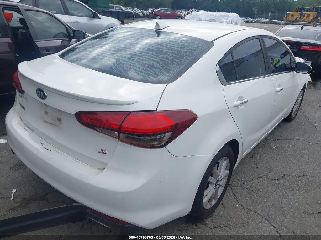 3KPFL4A71HE023133 2017 KIA FORTE photo no. 4
