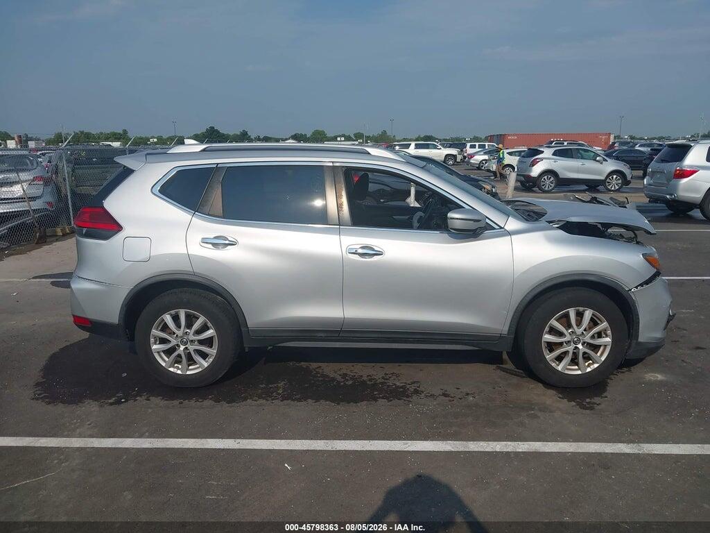 KNMAT2MT8HP528027 2017 NISSAN ROGUE photo no. 12