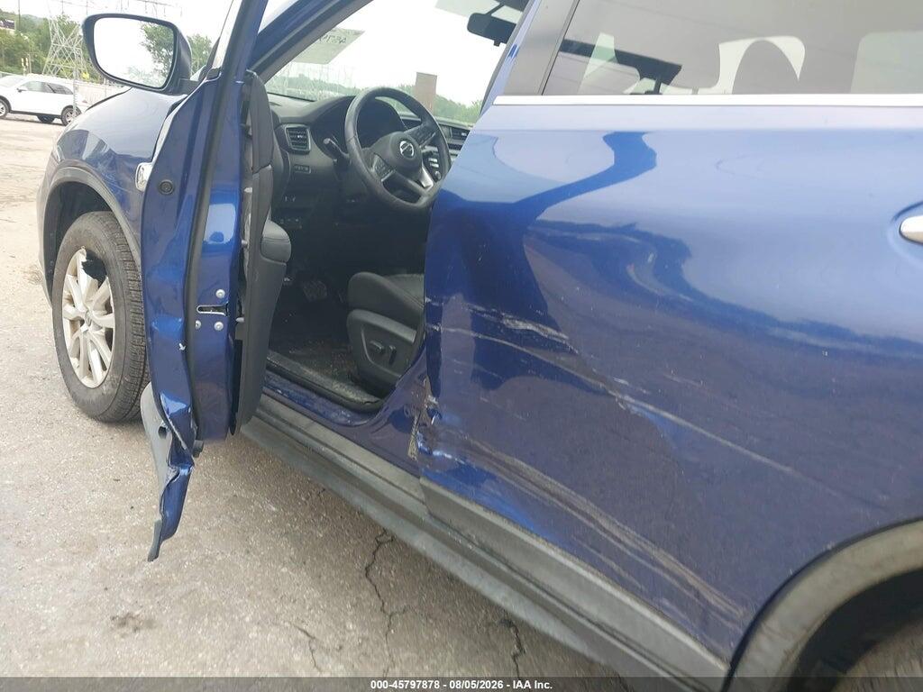 KNMAT2MV3HP585513 2017 NISSAN ROGUE photo no. 6