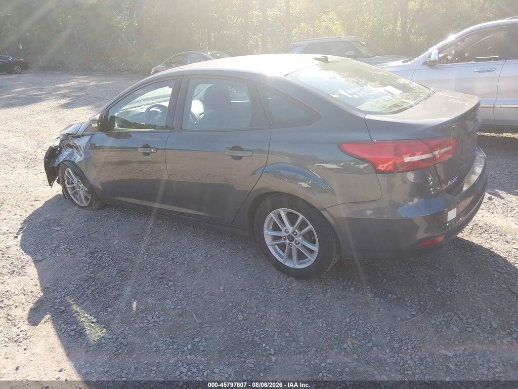 1FADP3F21HL330544 2017 FORD FOCUS photo no. 3