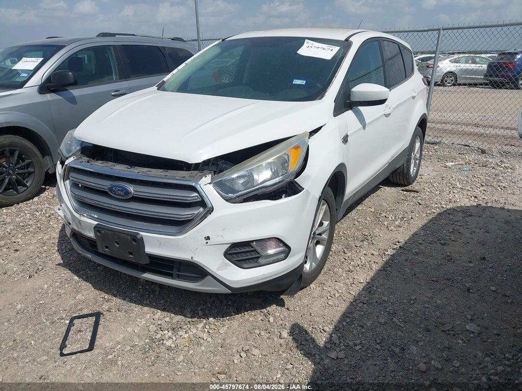 1FMCU0GD2HUD97057 2017 FORD ESCAPE photo no. 2