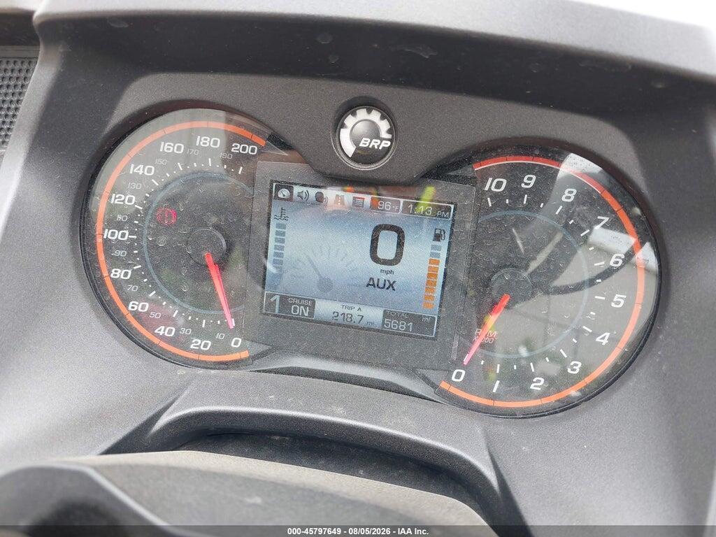 2BXREDD22HV000828 2017 CAN-AM SPYDER ROADSTER photo no. 7