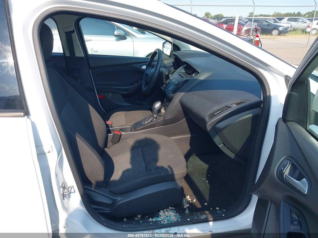 1FADP3F26HL320138 2017 FORD FOCUS photo no. 5