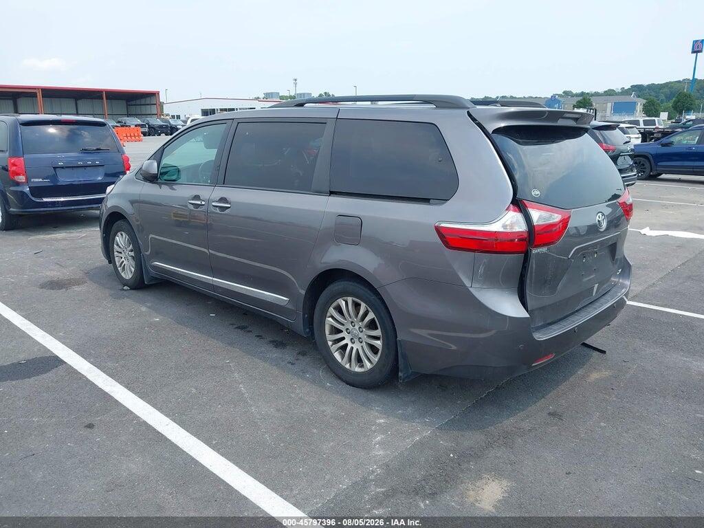 5TDYZ3DCXHS891941 2017 TOYOTA SIENNA photo no. 3