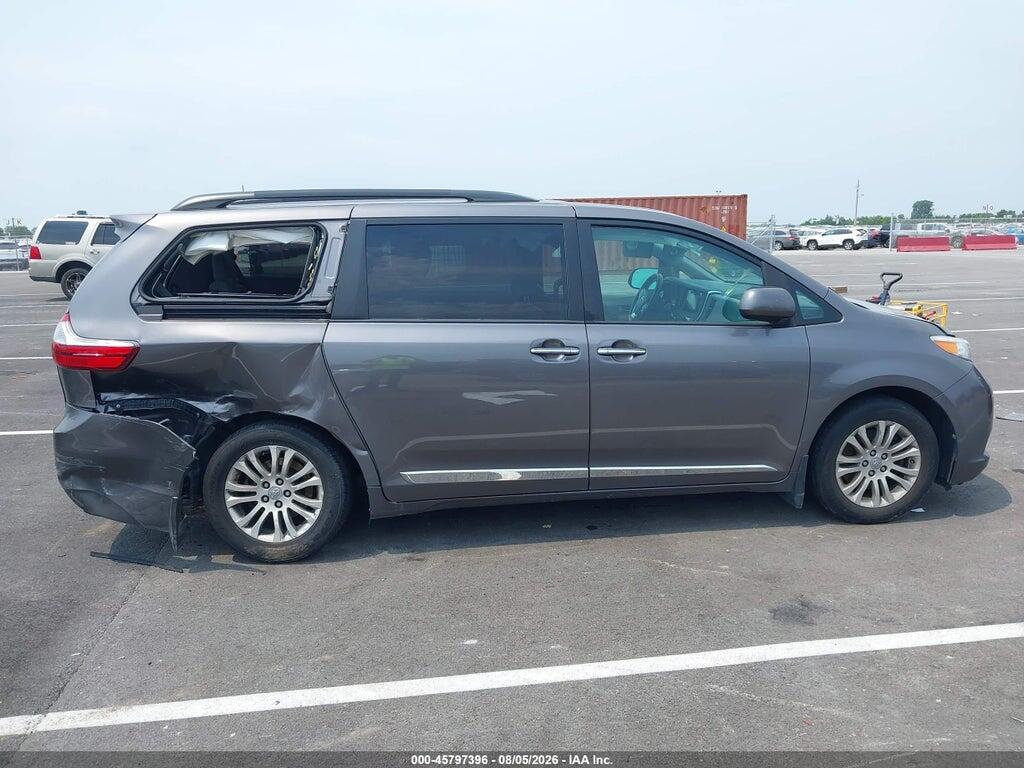 5TDYZ3DCXHS891941 2017 TOYOTA SIENNA photo no. 6