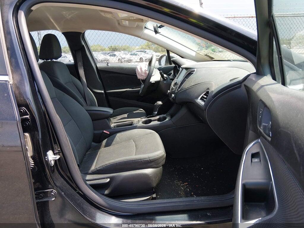 1G1BE5SM6H7102485 2017 CHEVROLET CRUZE photo no. 5