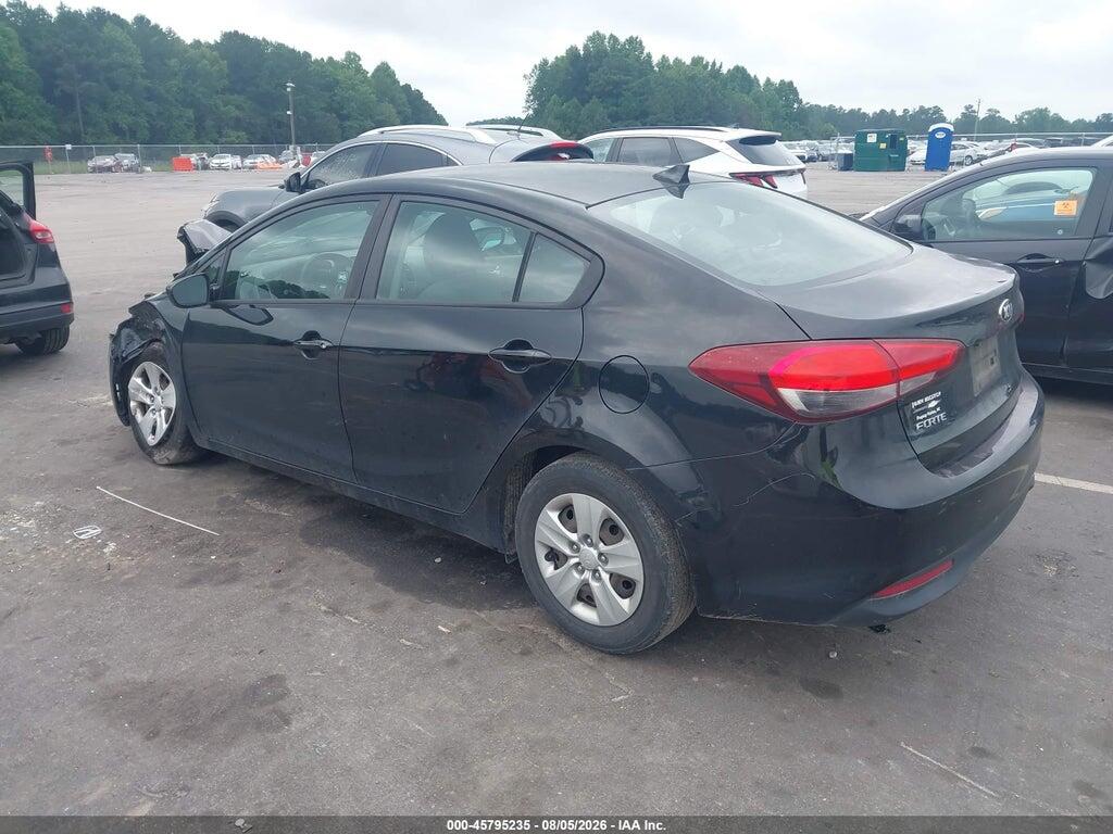3KPFK4A7XHE105932 2017 KIA FORTE photo no. 3
