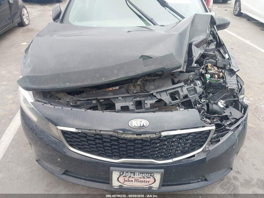 3KPFK4A7XHE105932 2017 KIA FORTE photo no. 6