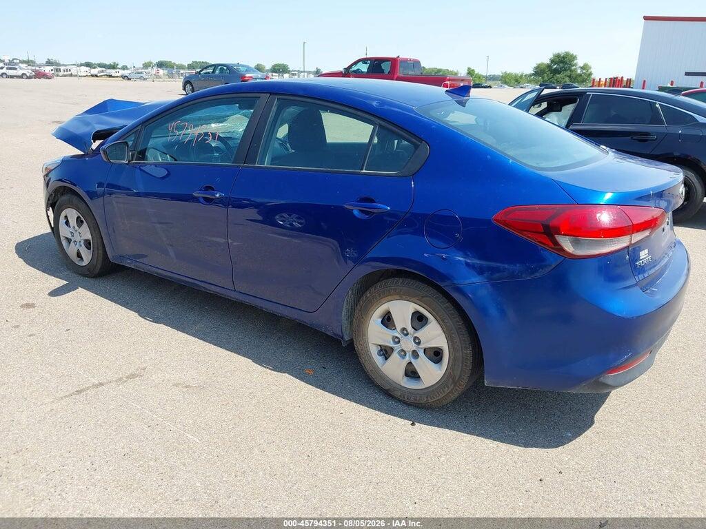 3KPFK4A72HE062946 2017 KIA FORTE photo no. 3