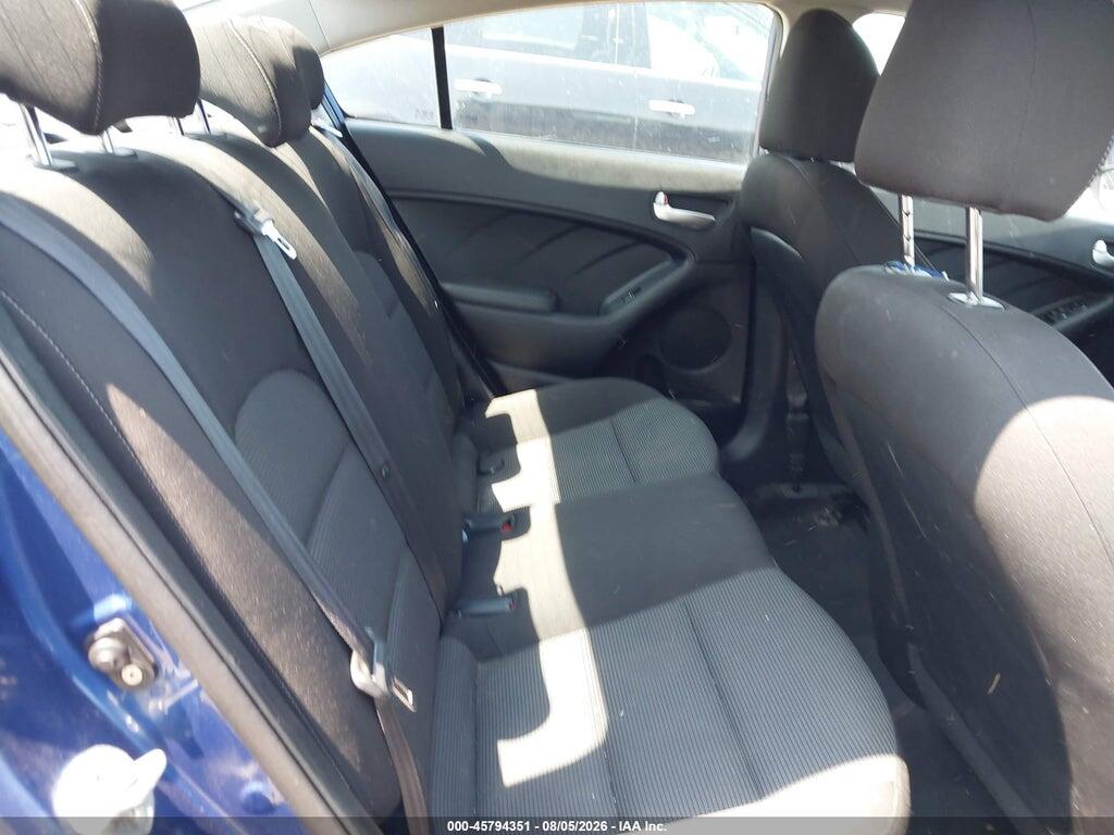3KPFK4A72HE062946 2017 KIA FORTE photo no. 8