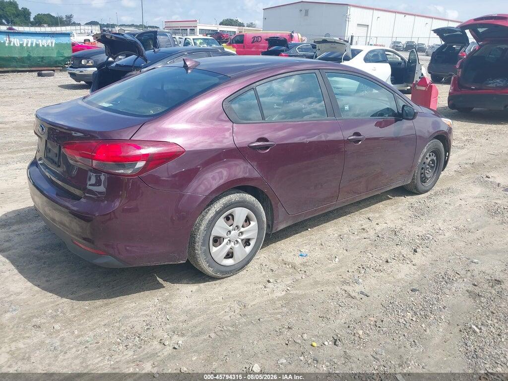 3KPFK4A76HE114062 2017 KIA FORTE photo no. 4