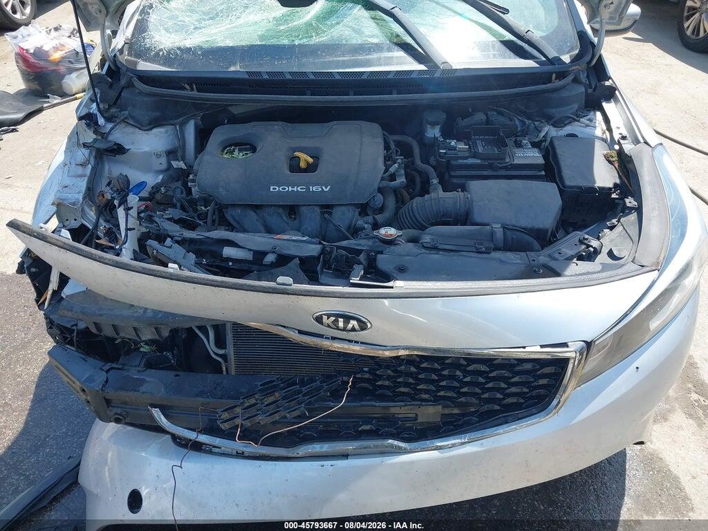 3KPFL4A70HE134126 2017 KIA FORTE photo no. 10