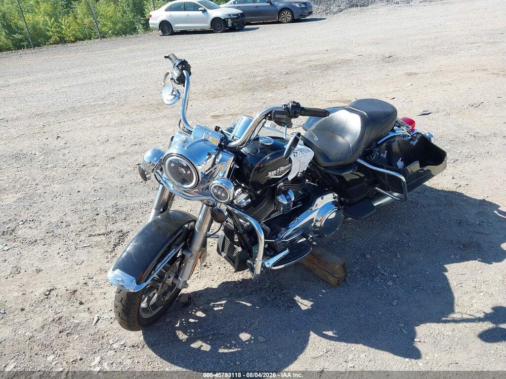 1HD1FBC15HB659600 2017 HARLEY-DAVIDSON FLHR photo no. 2