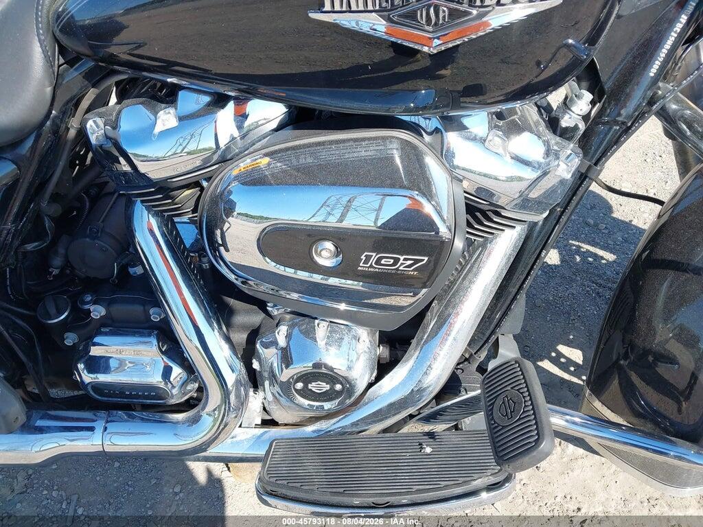 1HD1FBC15HB659600 2017 HARLEY-DAVIDSON FLHR photo no. 8