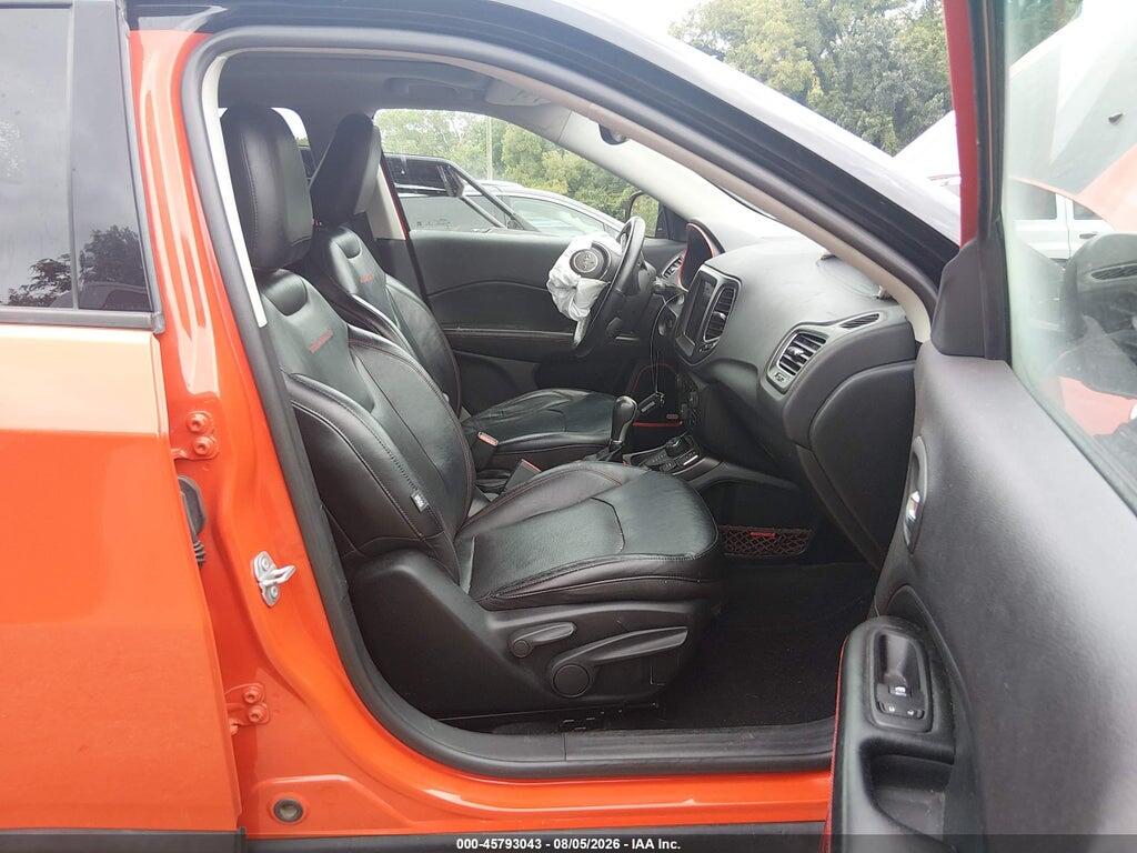 3C4NJDDB7HT628965 2017 JEEP NEW COMPASS photo no. 5