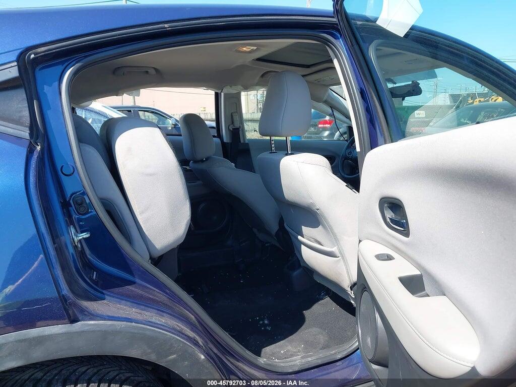 3CZRU5H36HG701800 2017 HONDA HR-V photo no. 8
