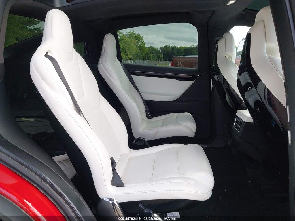 5YJXCBE22HF039259 2017 TESLA MODEL X photo no. 8