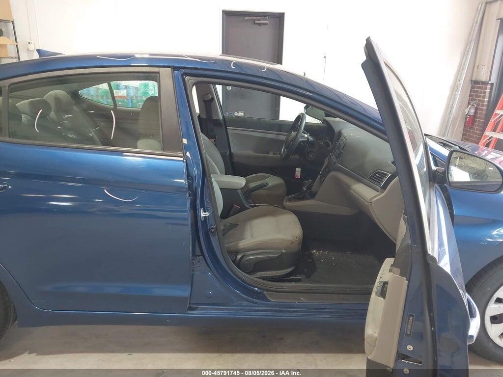 5NPD74LF4HH132701 2017 HYUNDAI ELANTRA photo no. 5