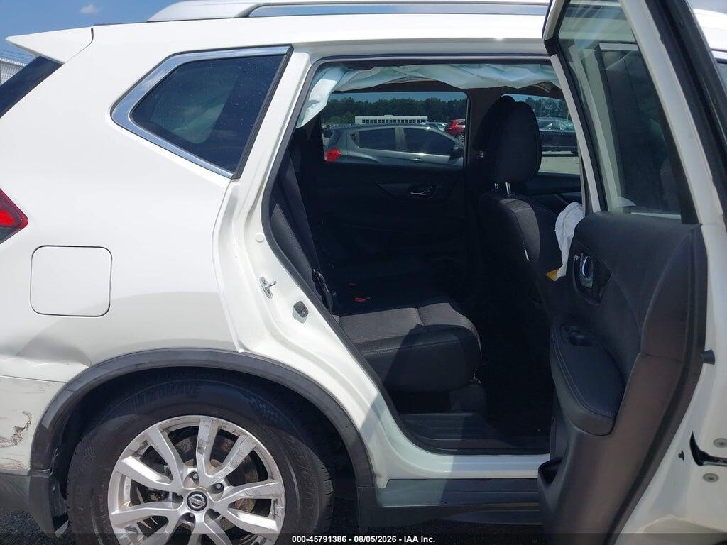 KNMAT2MT1HP528077 2017 NISSAN ROGUE photo no. 8