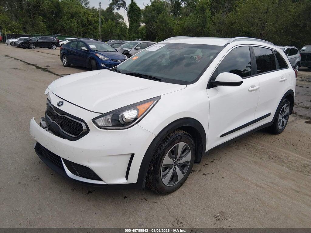 KNDCB3LC2H5093133 2017 KIA NIRO photo no. 2