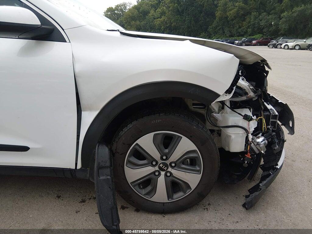 KNDCB3LC2H5093133 2017 KIA NIRO photo no. 6