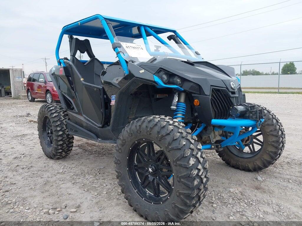 3JBPGAP2XHJ000107 2017 CAN-AM MAVERICK photo no. 1