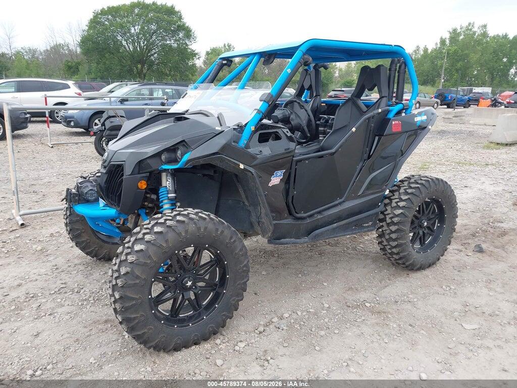 3JBPGAP2XHJ000107 2017 CAN-AM MAVERICK photo no. 2