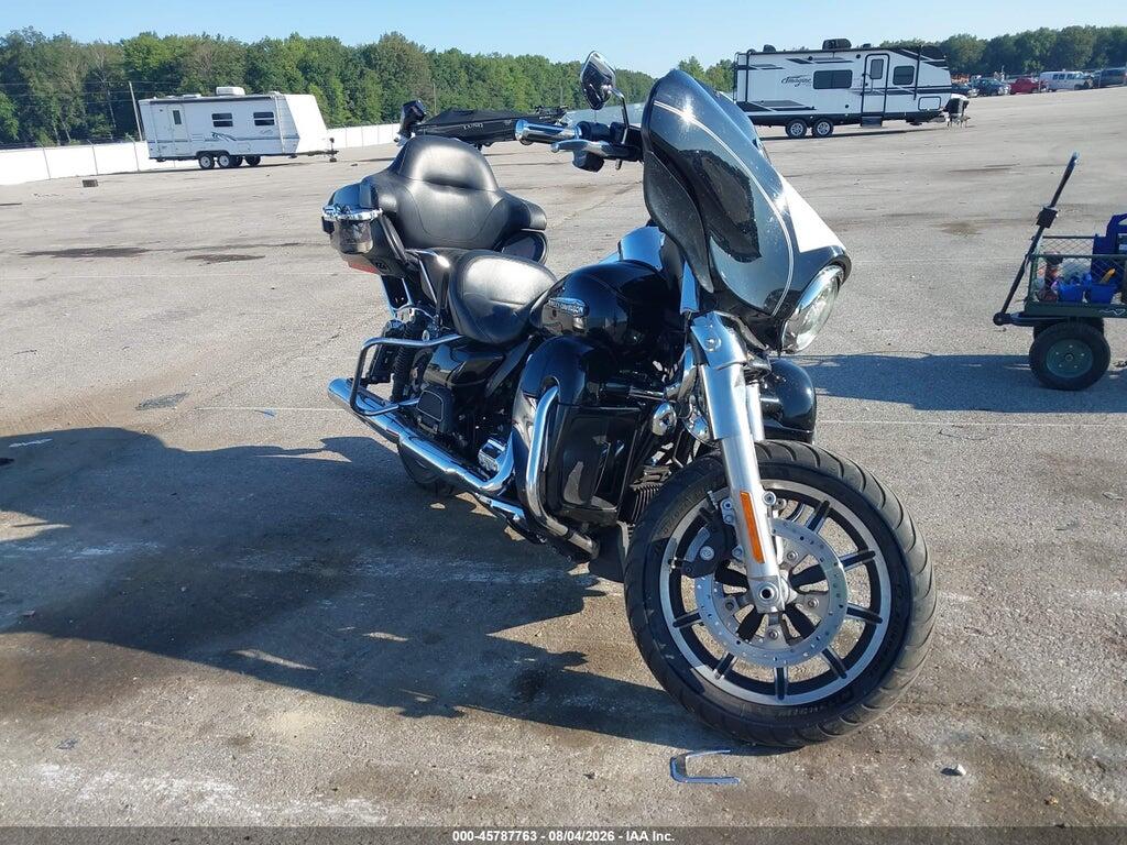 2017 HARLEY-DAVIDSON FLHTCU 1HD1FCC10HB644590