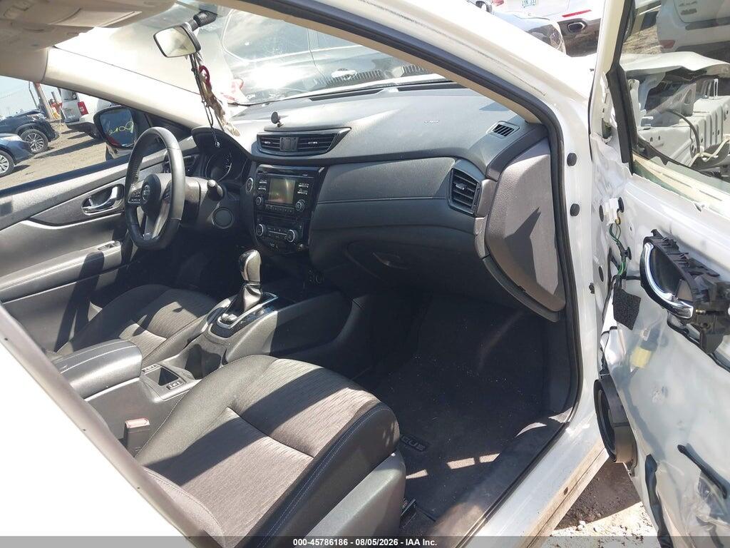 KNMAT2MV7HP601843 2017 NISSAN ROGUE photo no. 5