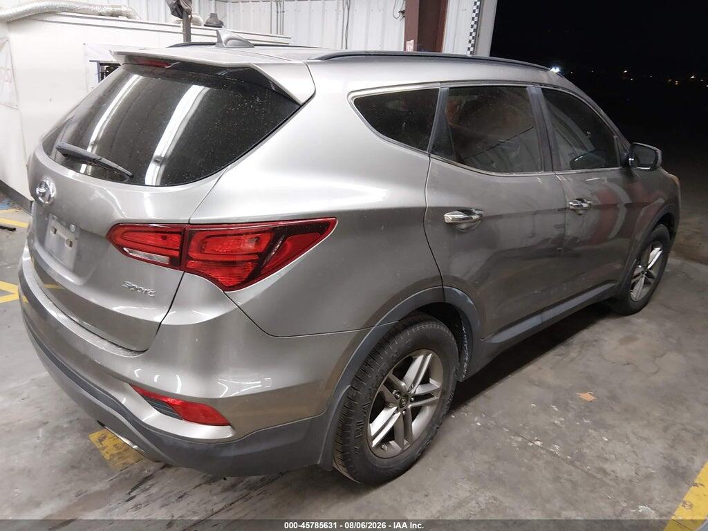 5NMZU3LB7HH005895 2017 HYUNDAI SANTA FE SPORT photo no. 4