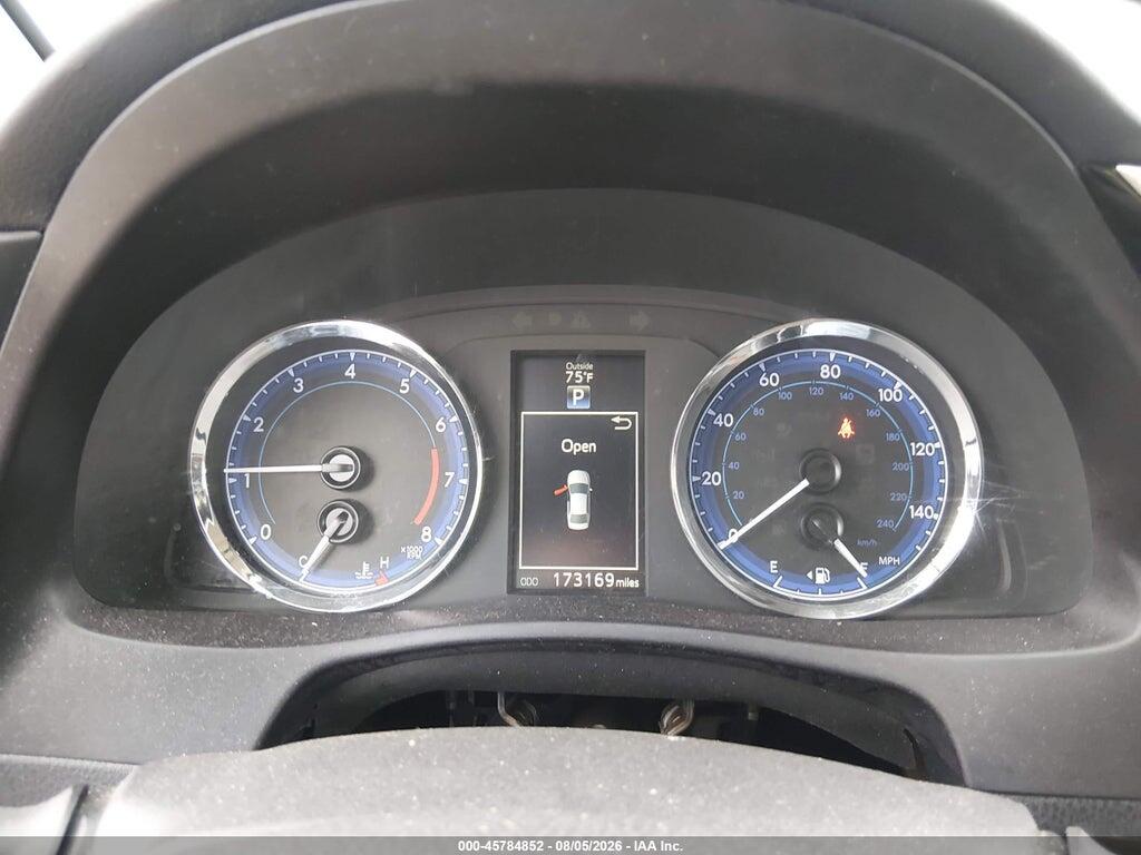 5YFBURHE5HP707484 2017 TOYOTA COROLLA photo no. 7