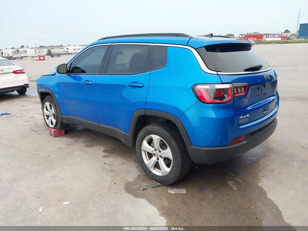 3C4NJDBB4HT610930 2017 JEEP COMPASS photo no. 3