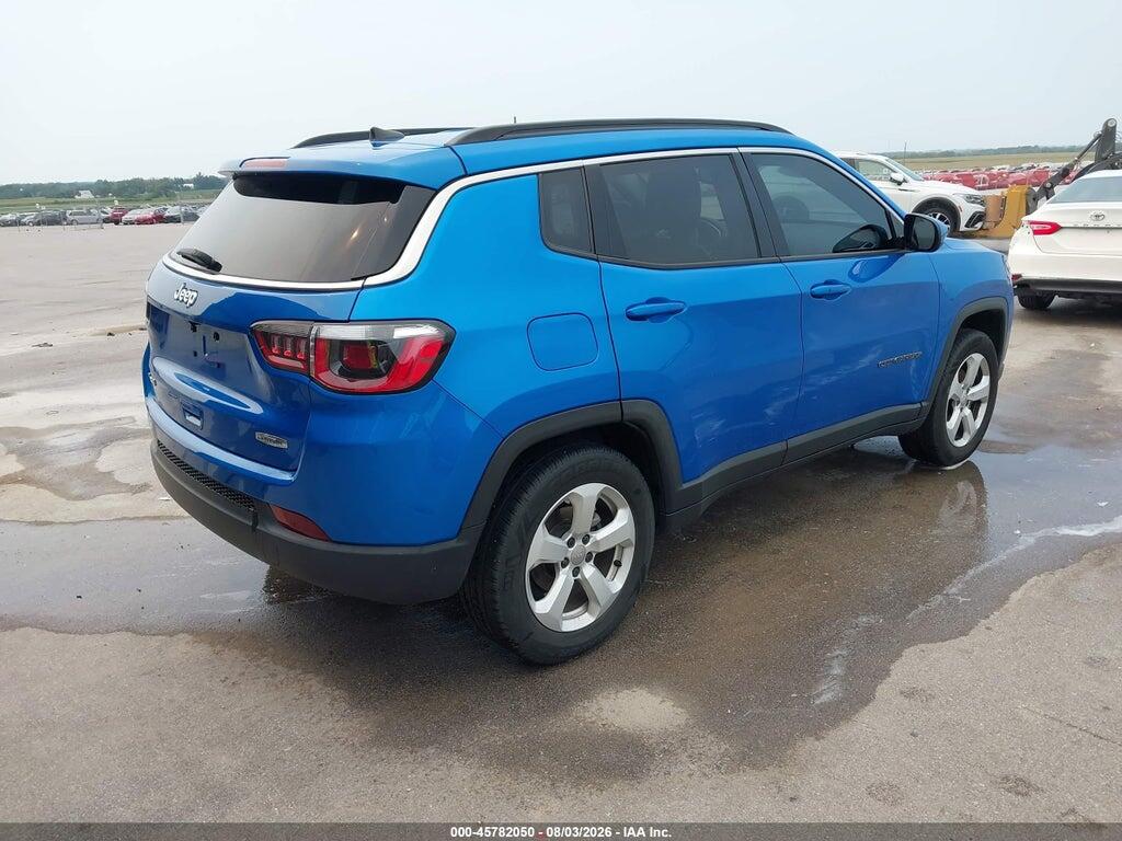 3C4NJDBB4HT610930 2017 JEEP COMPASS photo no. 4