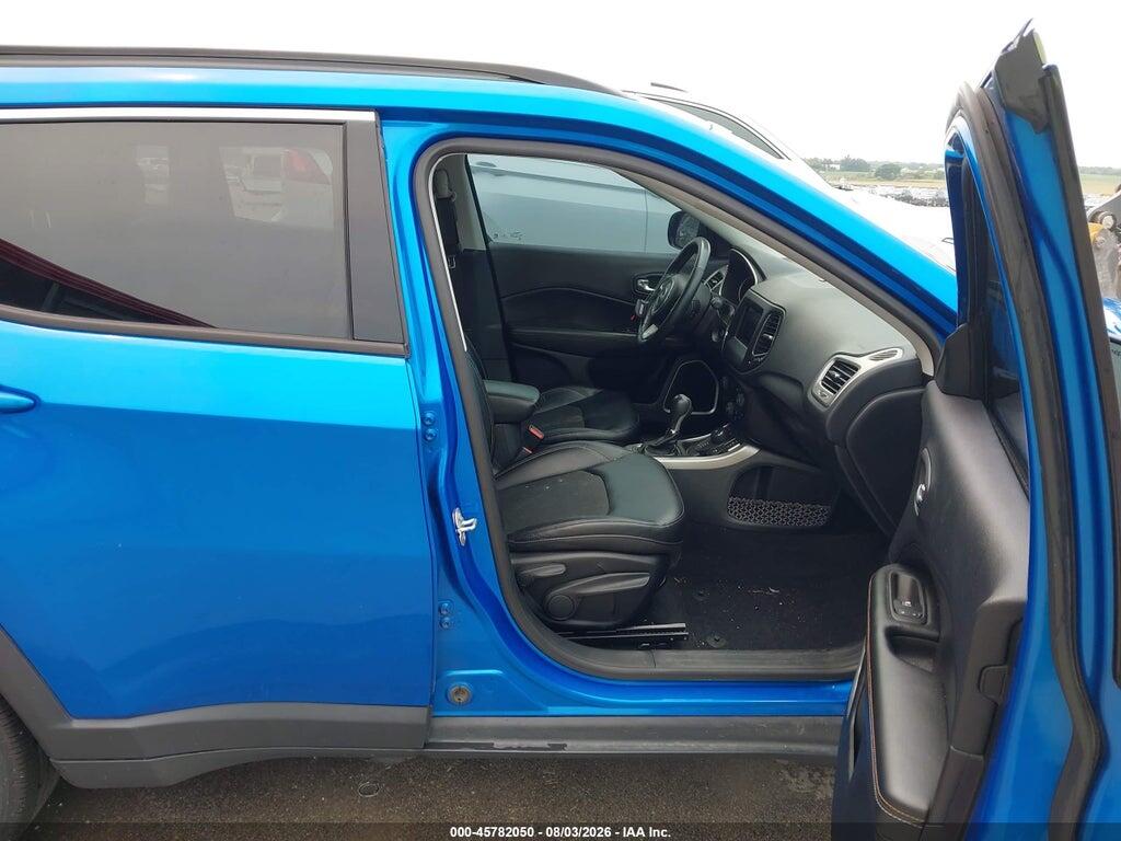 3C4NJDBB4HT610930 2017 JEEP COMPASS photo no. 5