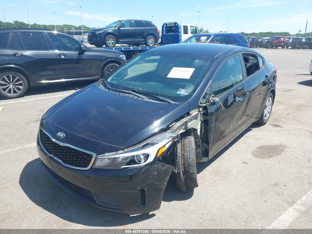 3KPFK4A73HE158472 2017 KIA FORTE photo no. 2