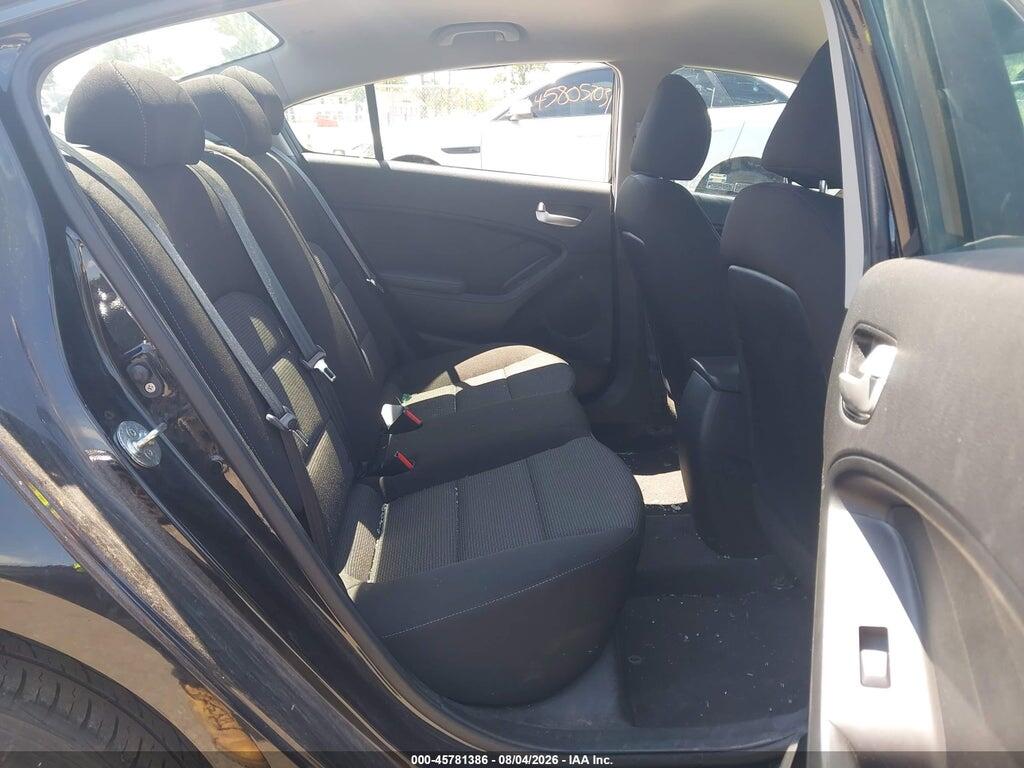 3KPFK4A73HE158472 2017 KIA FORTE photo no. 8