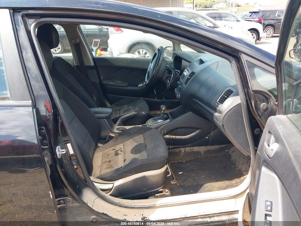 3KPFK4A72HE098880 2017 KIA FORTE photo no. 5